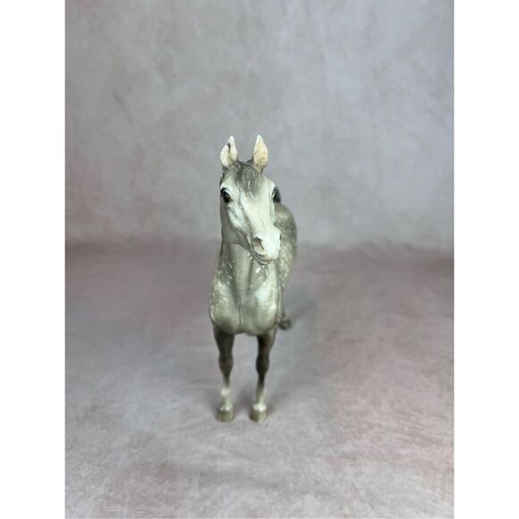 Breyer Proud Arabian Stallion Wild Dapple Gray READ - Picture 12 of 15